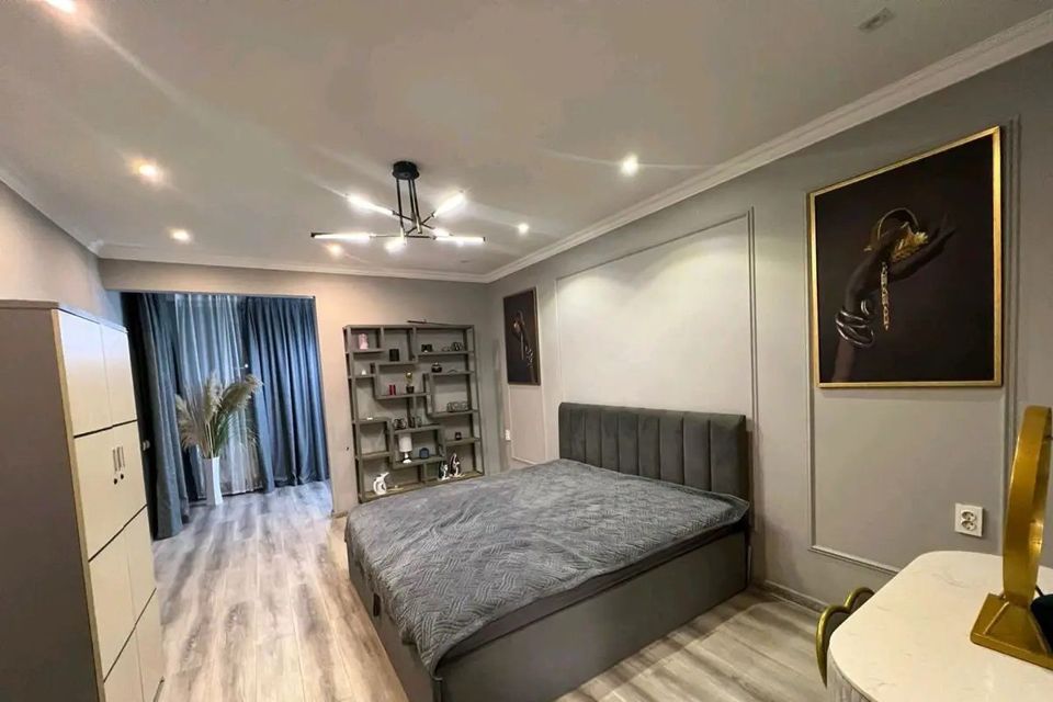 Сдаётся 1-комнатная квартира, 57 м²