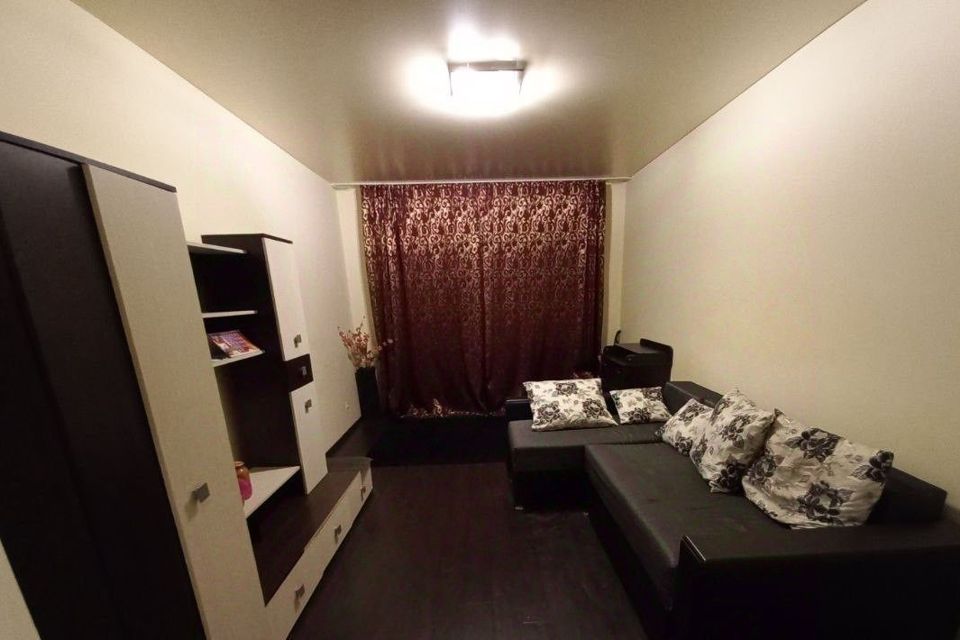 Сдаётся 1-комнатная квартира, 38 м²