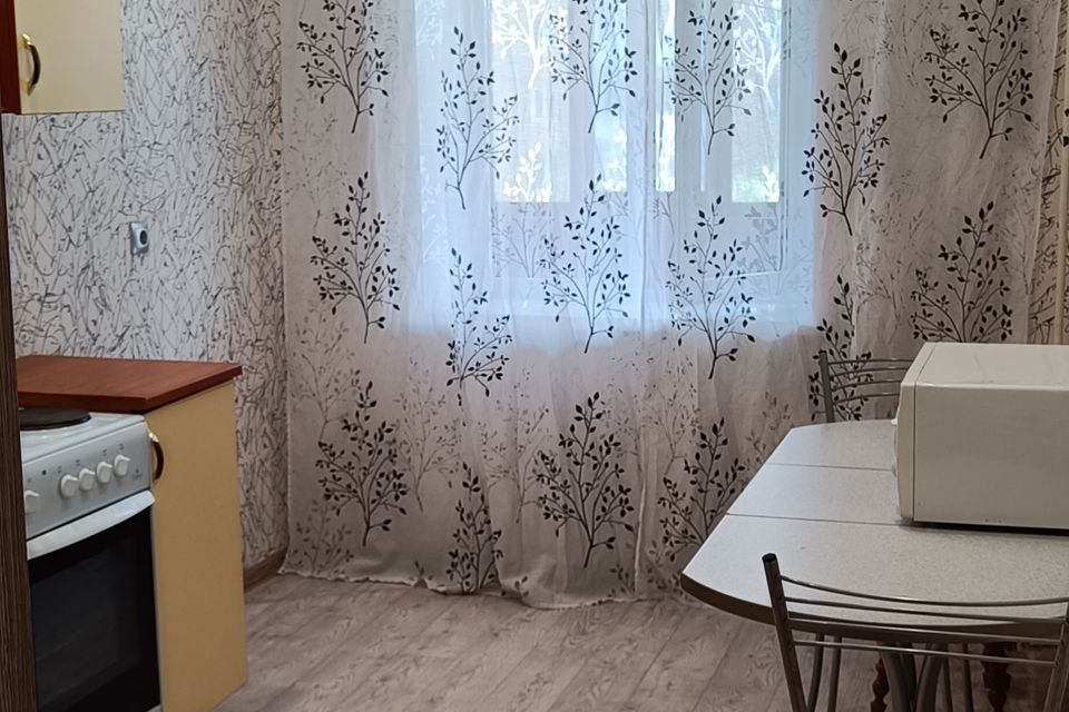 Сдаётся 1-комнатная квартира, 40 м²