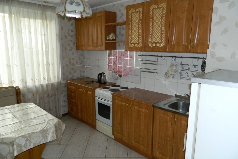 Сдаётся 2-комнатная квартира, 56 м²