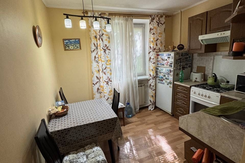 Сдаётся 2-комнатная квартира, 50 м²