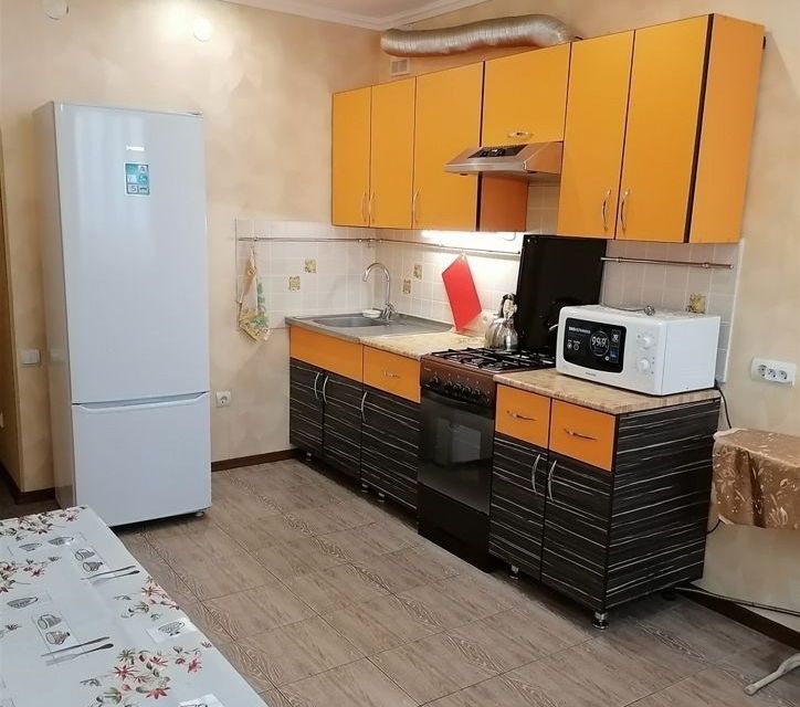 Сдаётся 1-комнатная квартира, 42 м²