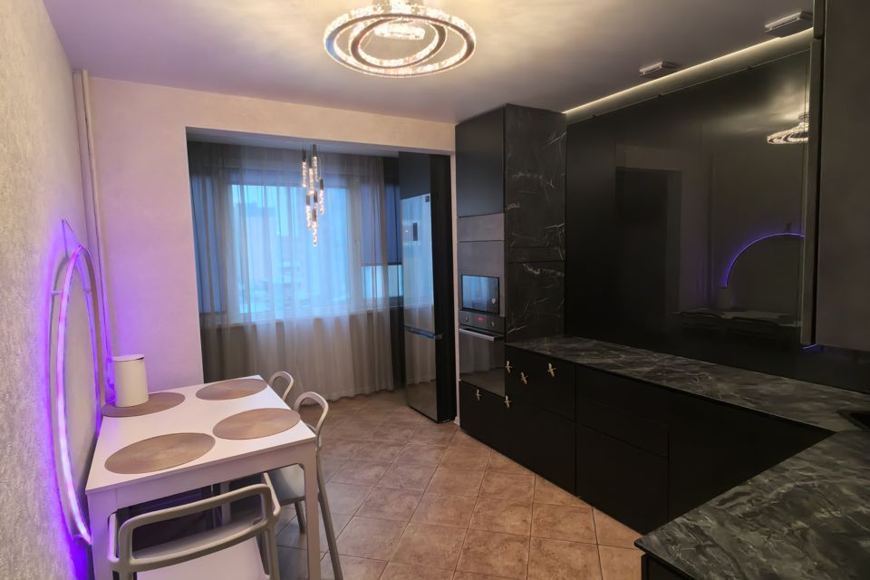 Сдаётся 2-комнатная квартира, 57 м²