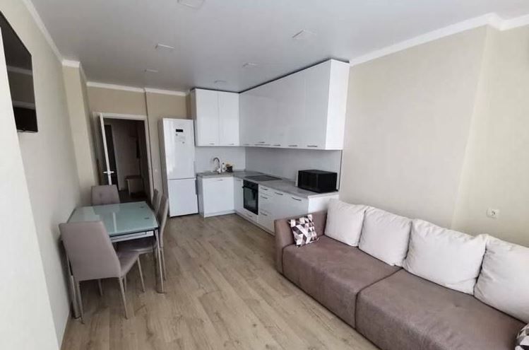 Сдаётся 1-комнатная квартира, 42 м²