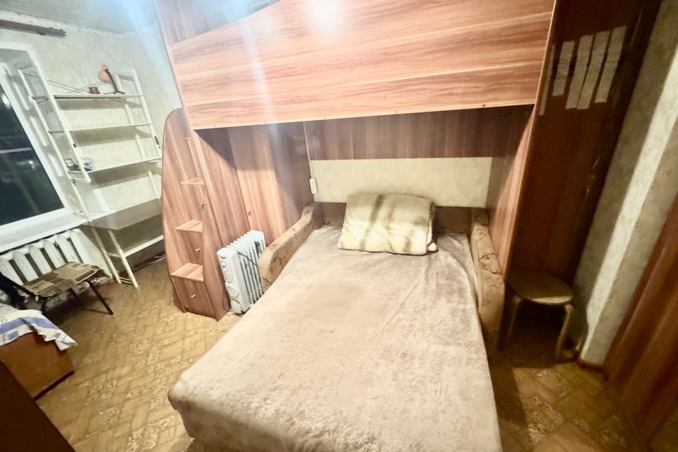 Сдаётся комната в 3-комн. квартире, 15 м²