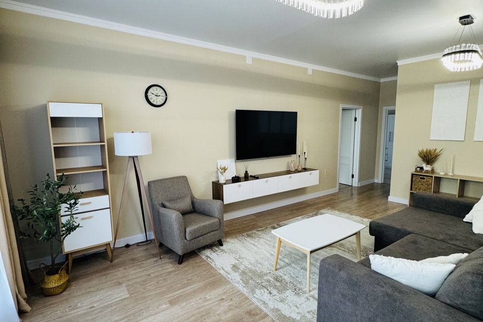 Сдаётся 3-комнатная квартира, 115 м²