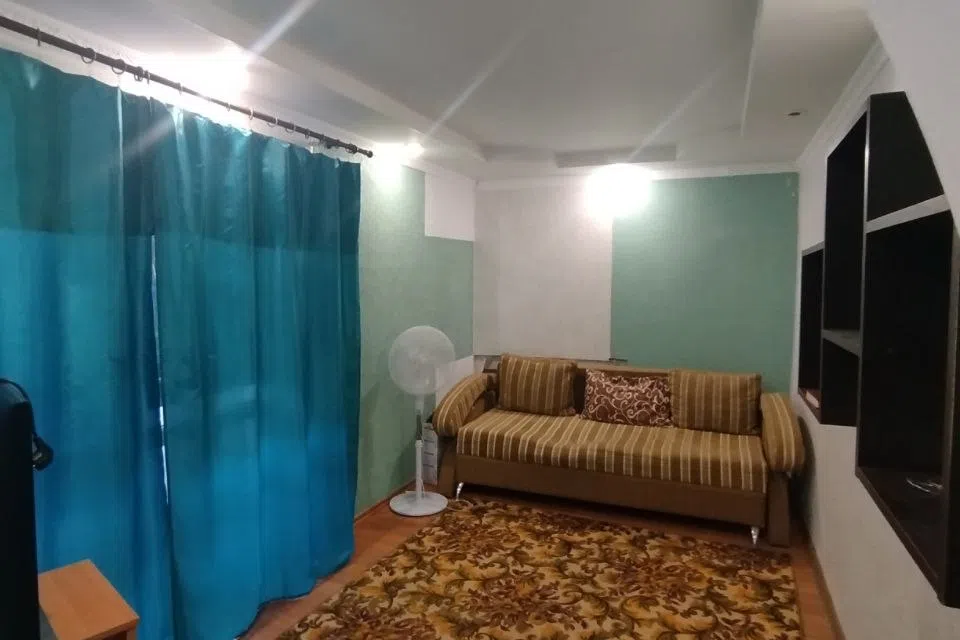 Сдаётся 2-комнатная квартира, 40 м²