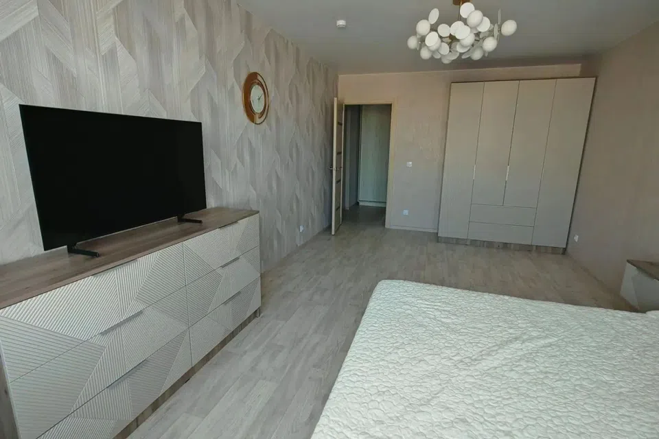 Сдаётся 1-комнатная квартира, 42 м²