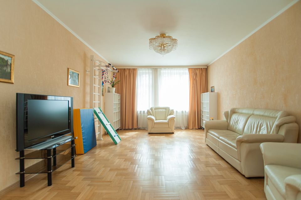 Сдаётся 3-комнатная квартира, 110 м²