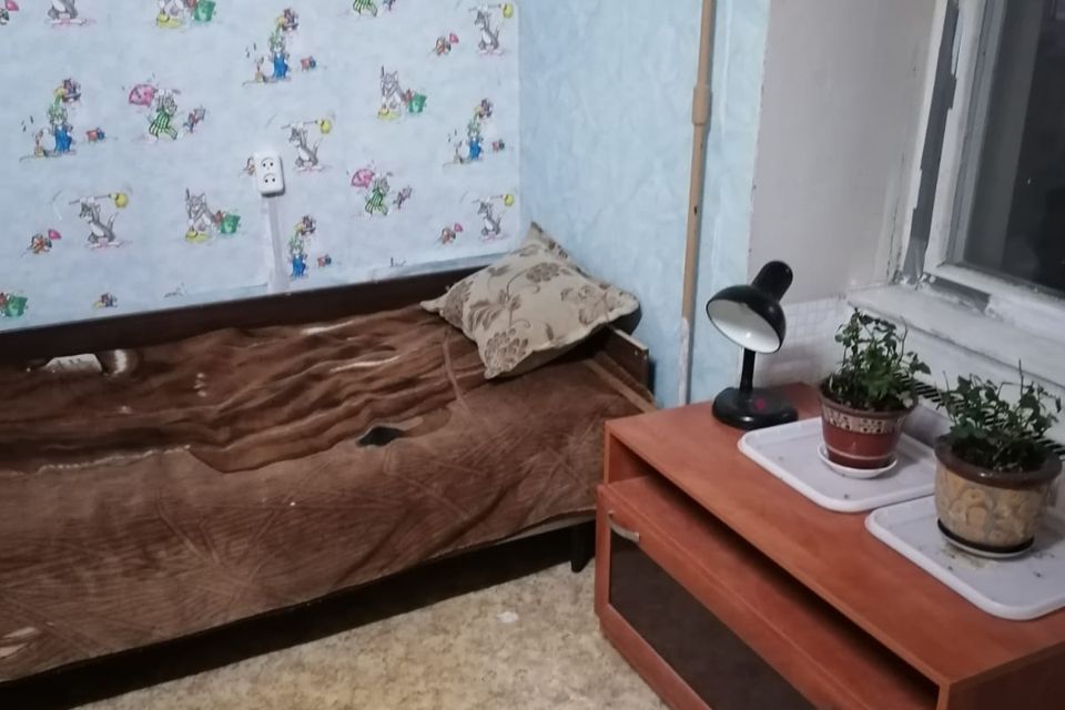 Сдаётся комната в 3-комн. квартире, 18 м²