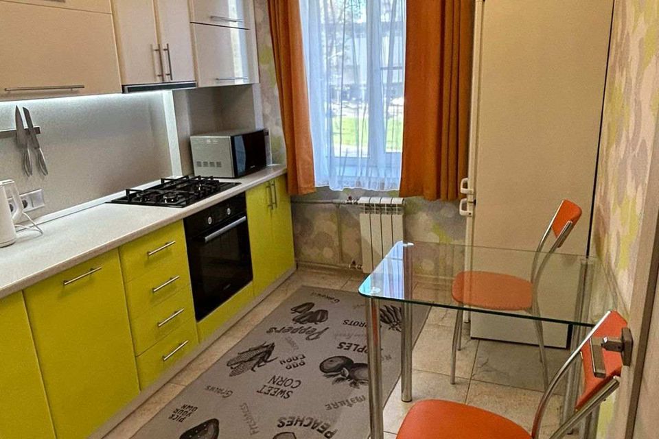 Сдаётся 2-комнатная квартира, 53 м²