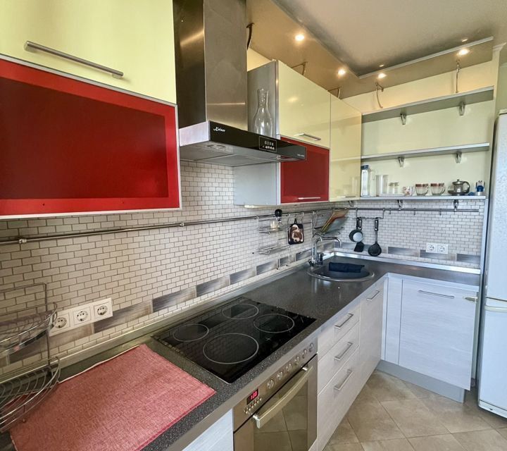 Сдаётся 1-комнатная квартира, 42 м²