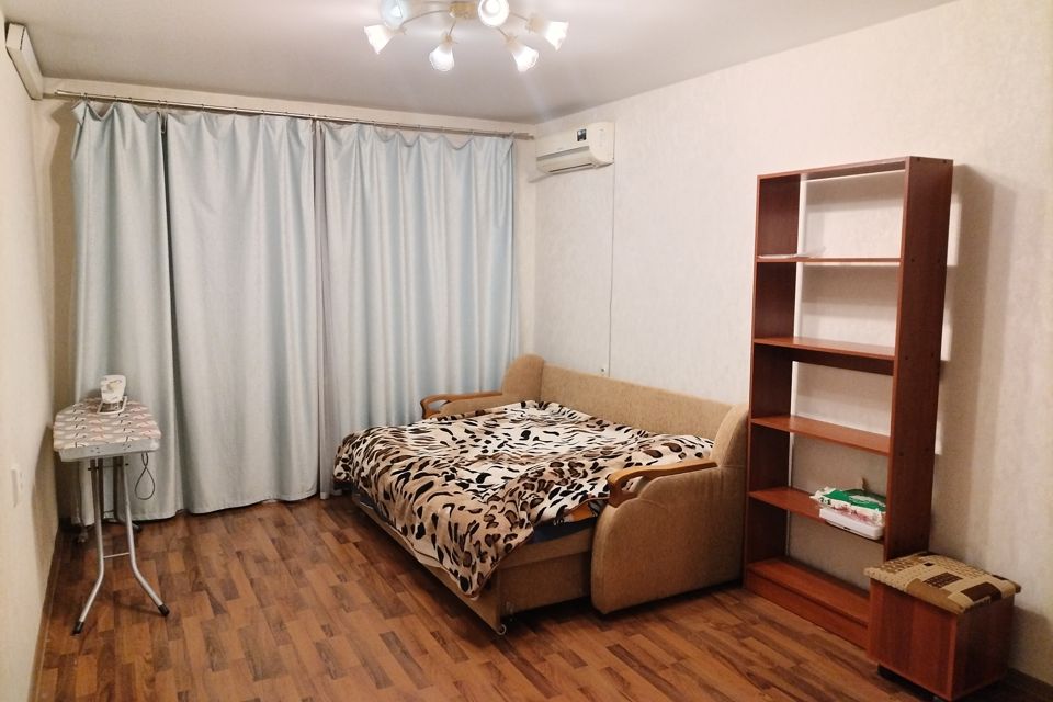 Сдаётся 1-комнатная квартира, 35 м²