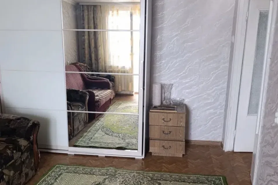 Сдаётся 2-комнатная квартира, 56 м²