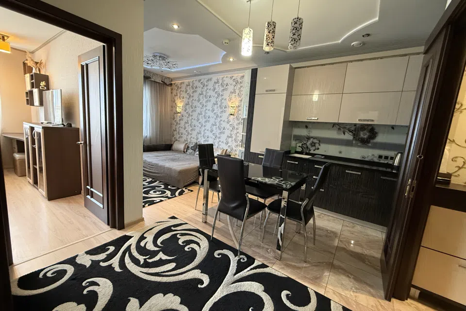 Сдаётся 2-комнатная квартира, 55 м²