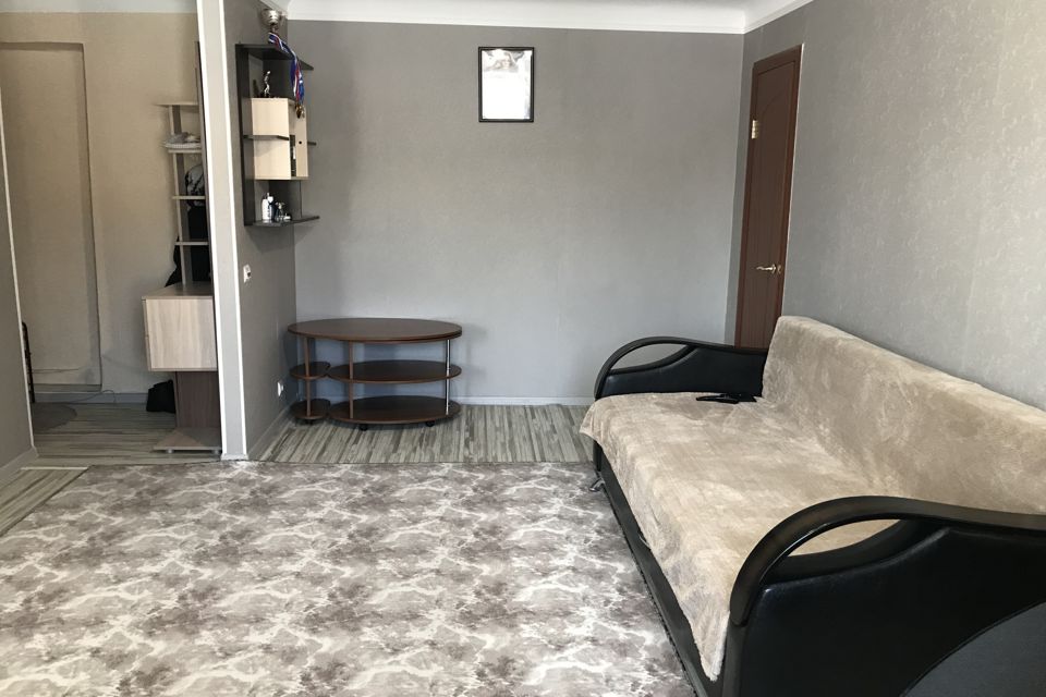 Сдаётся 2-комнатная квартира, 42 м²