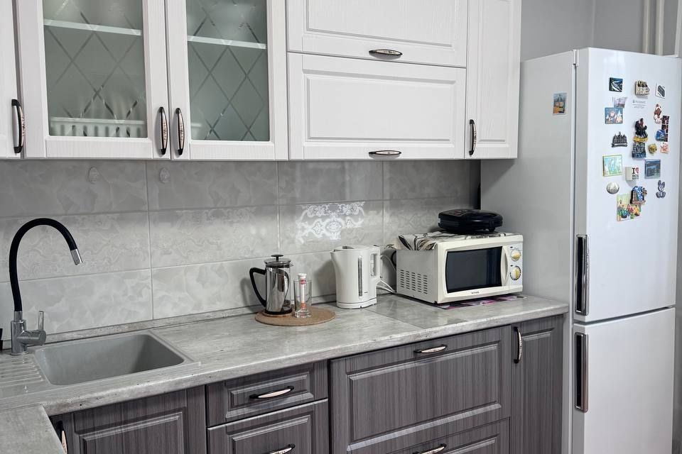 Сдаётся 2-комнатная квартира, 56 м²