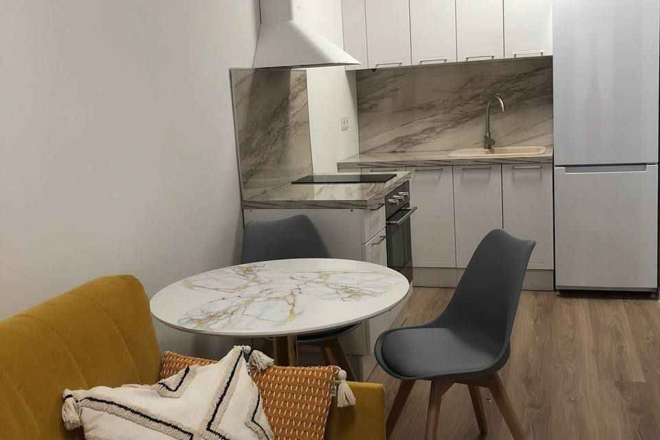 Сдаётся 2-комнатная квартира, 43 м²