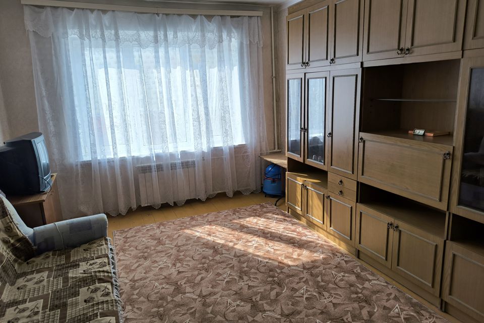Сдаётся 2-комнатная квартира, 56.3 м²