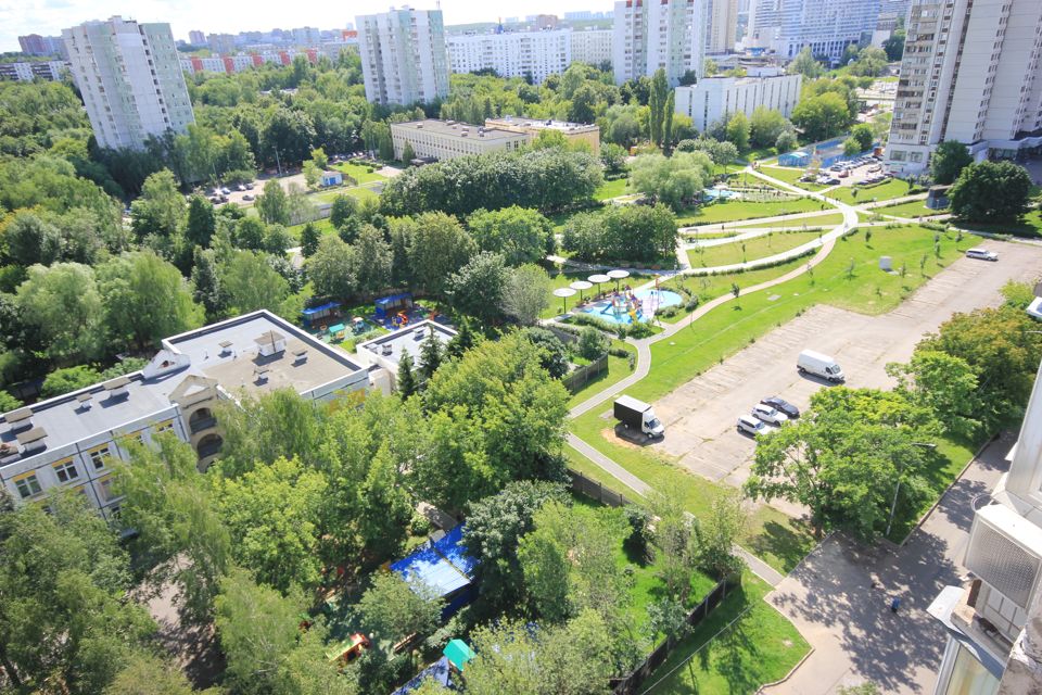 Сдаётся 2-комнатная квартира, 57 м²