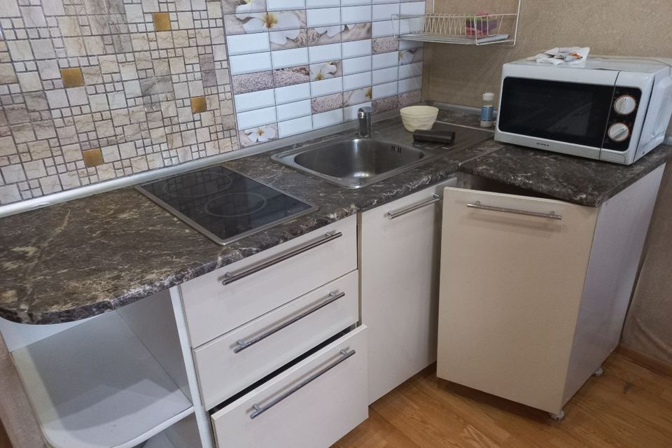 Сдаётся 2-комнатная квартира, 50 м²