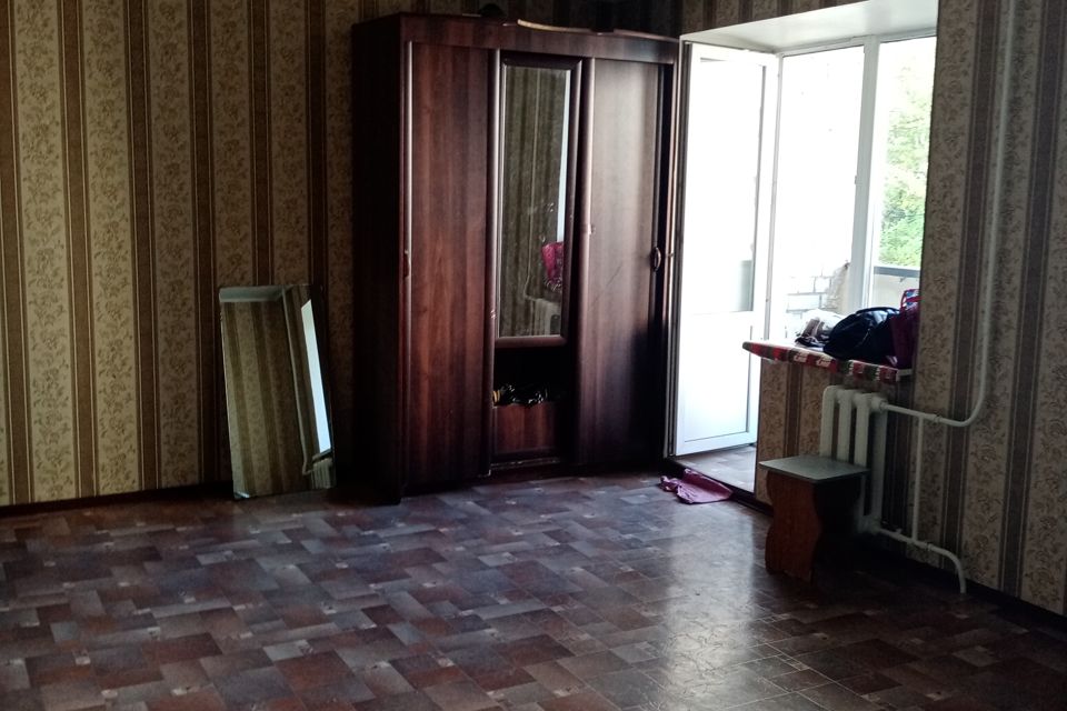 Сдаётся 2-комнатная квартира, 65 м²