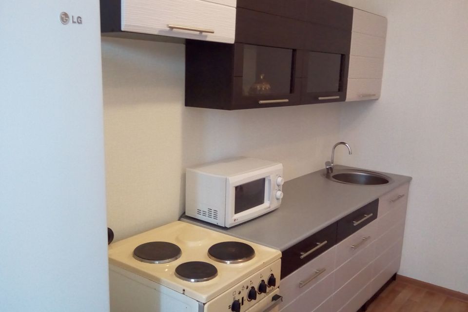 Сдаётся 1-комнатная квартира, 37 м²