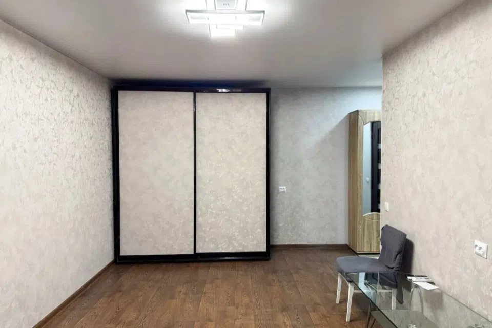 Сдаётся 1-комнатная квартира, 37 м²