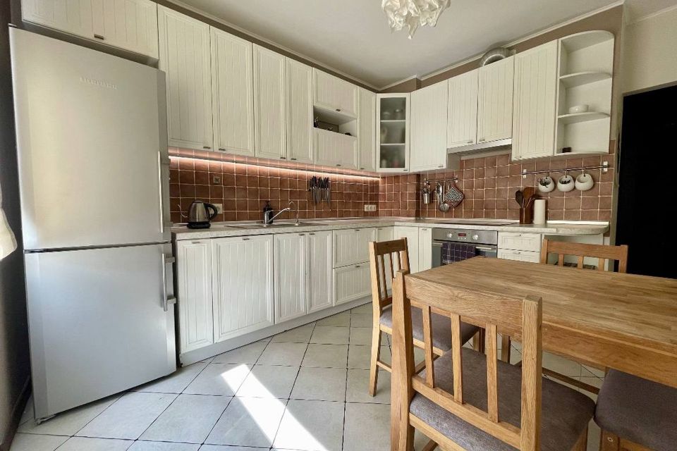 Сдаётся 1-комнатная квартира, 37 м²