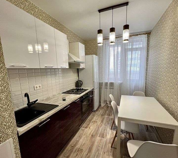 Сдаётся 1-комнатная квартира, 40 м²