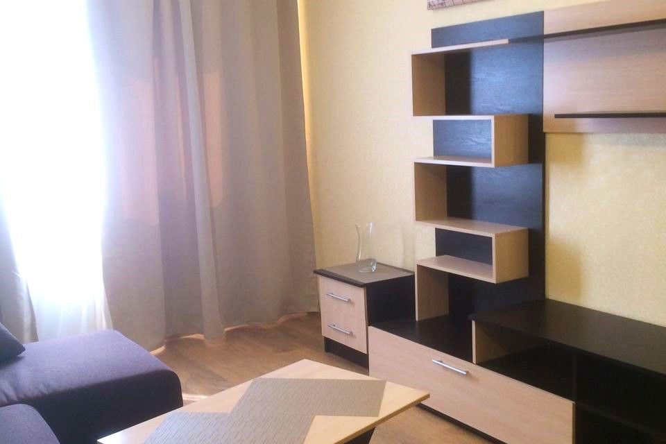 Сдаётся 1-комнатная квартира, 37 м²