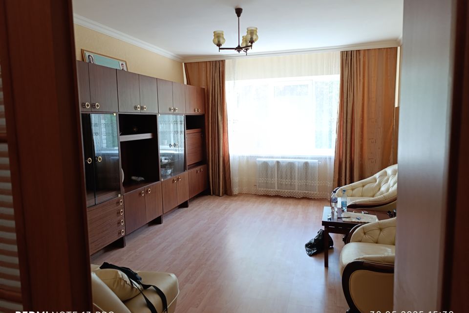 Сдаётся 2-комнатная квартира, 82.2 м²