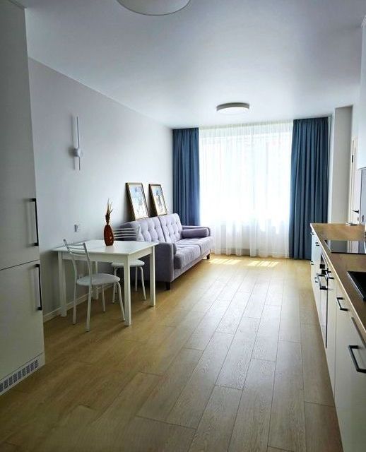 Сдаётся 2-комнатная квартира, 75 м²