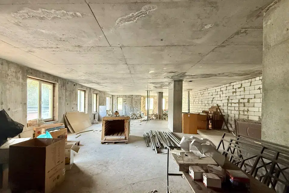 Сдаётся помещение своб. назначения, 214 м²