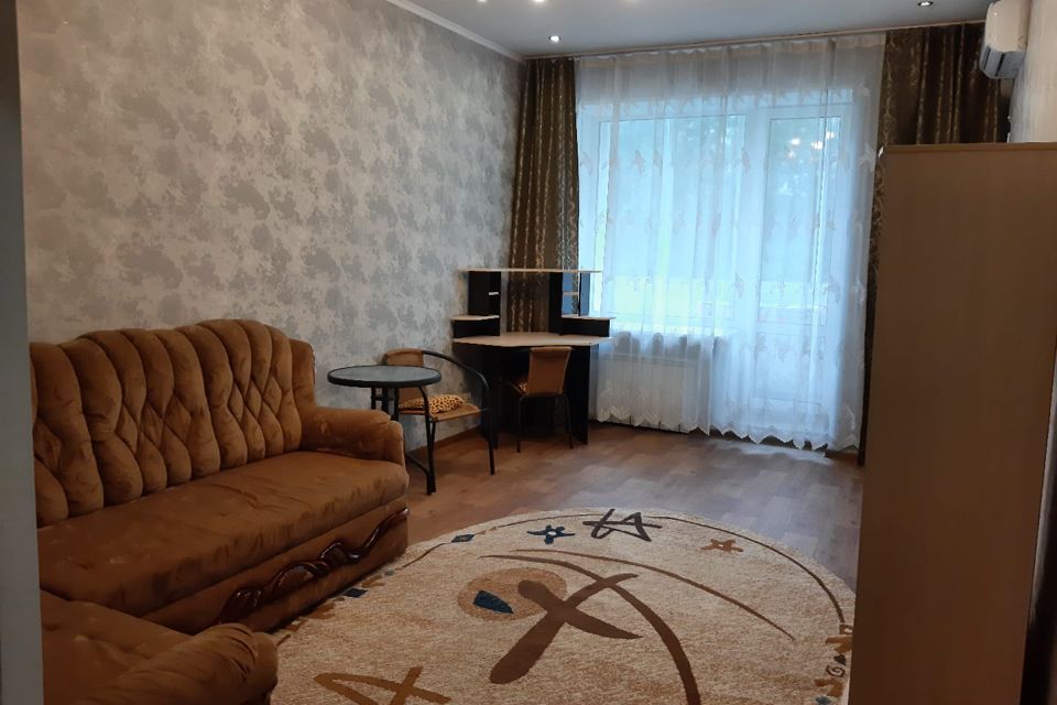 Сдаётся 2-комнатная квартира, 60 м²