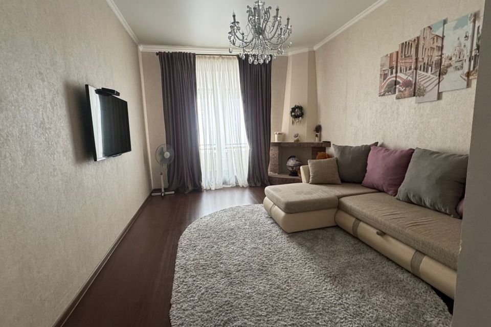 Сдаётся 3-комнатная квартира, 90 м²