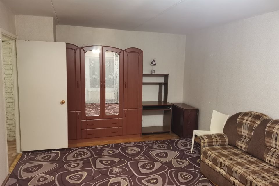 Сдаётся 1-комнатная квартира, 35 м²