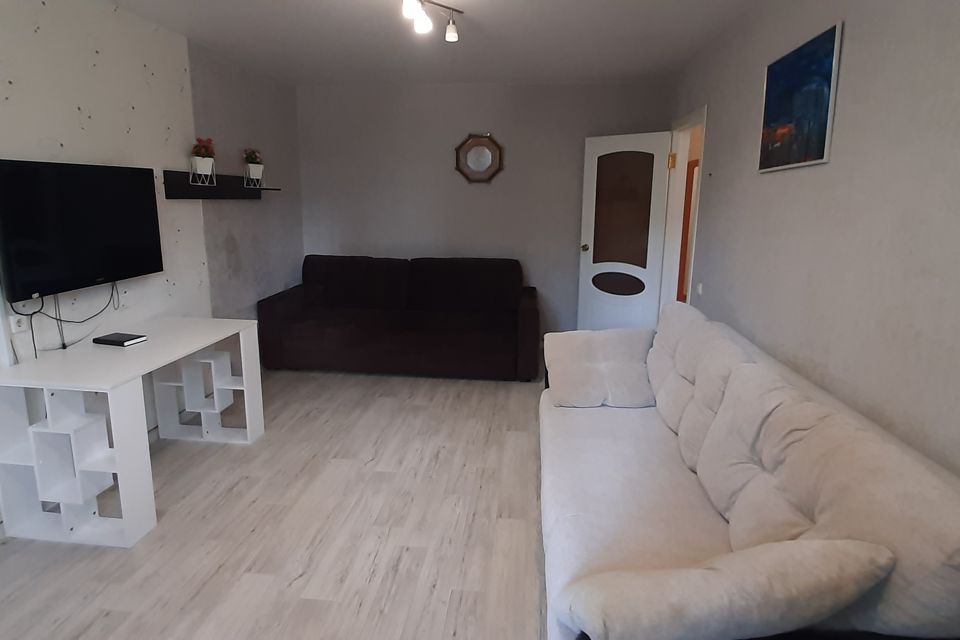 Сдаётся 2-комнатная квартира, 53 м²