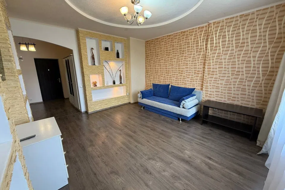 Сдаётся 2-комнатная квартира, 56 м²
