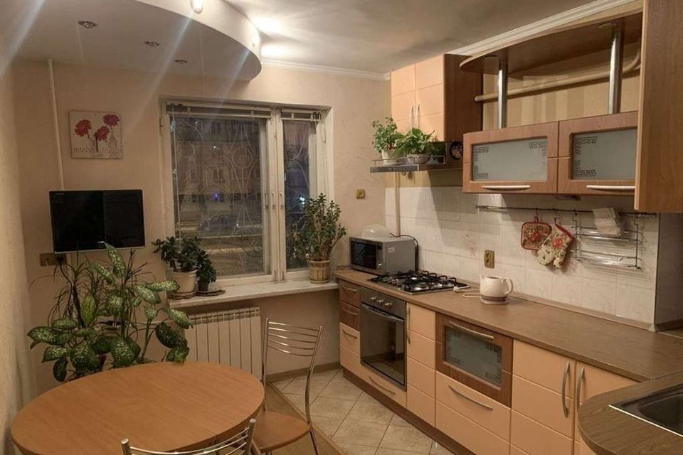 Сдаётся 2-комнатная квартира, 52 м²