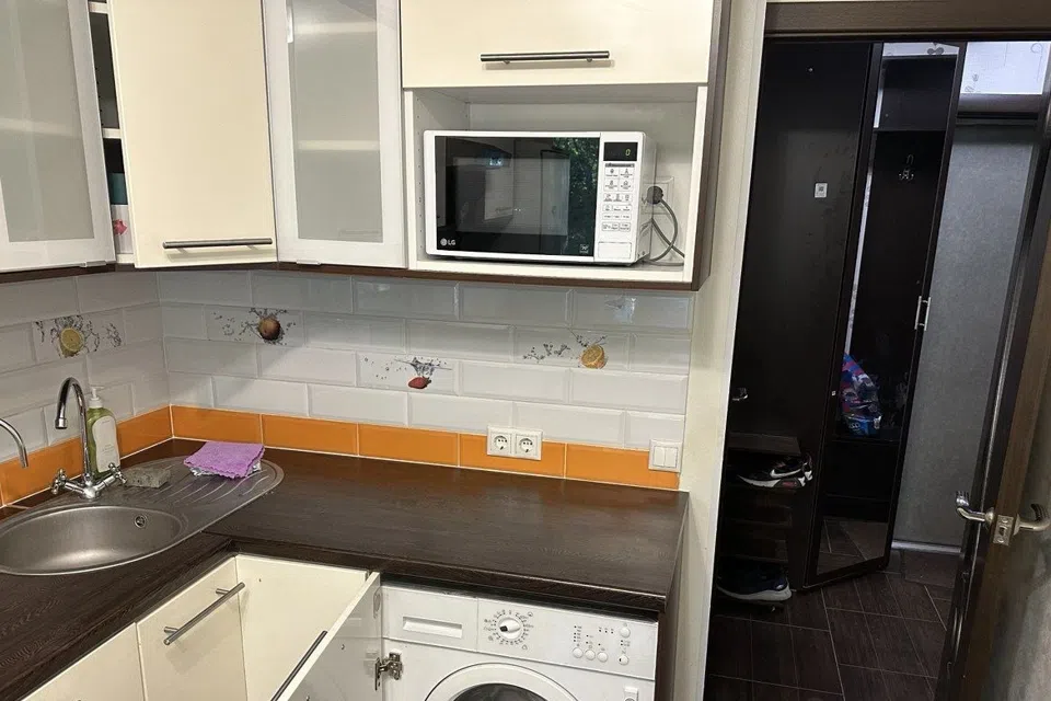 Сдаётся 1-комнатная квартира, 38 м²