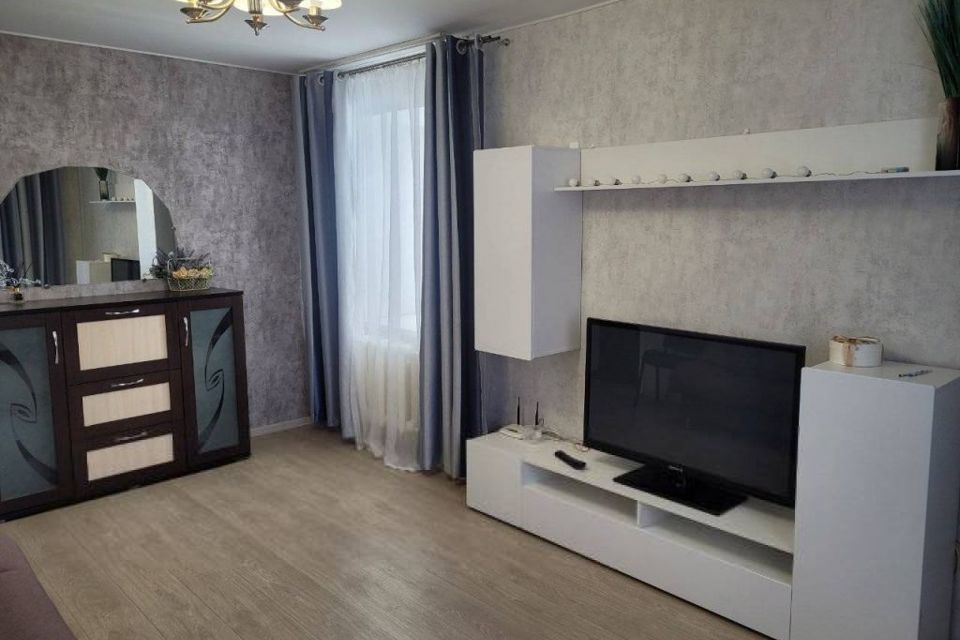 Сдаётся 2-комнатная квартира, 58 м²