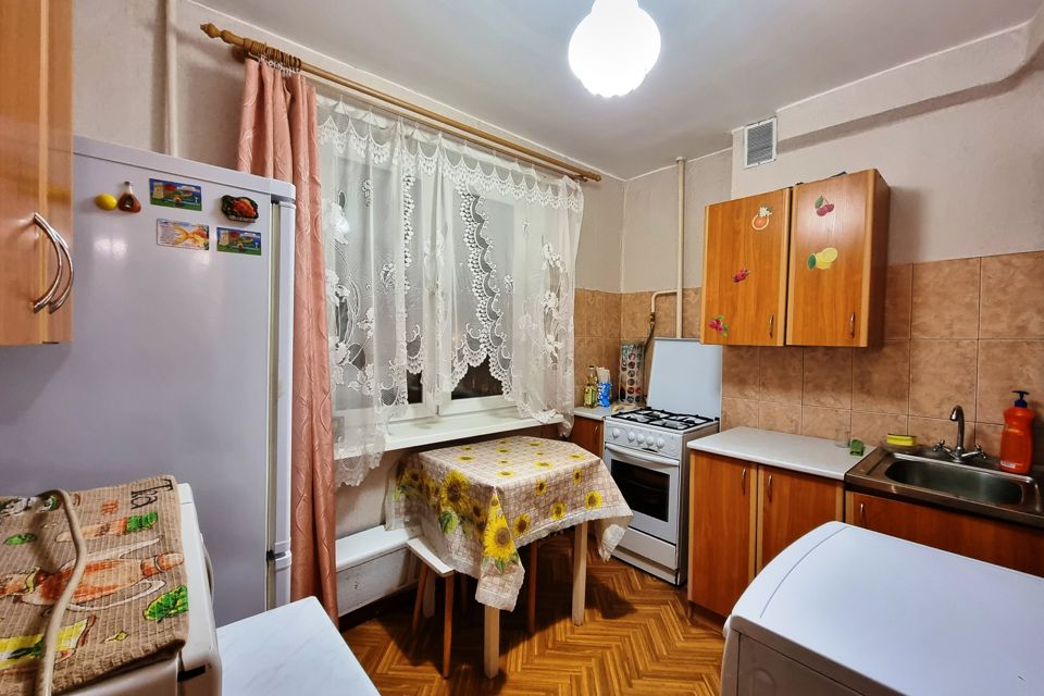 Сдаётся 1-комнатная квартира, 37 м²
