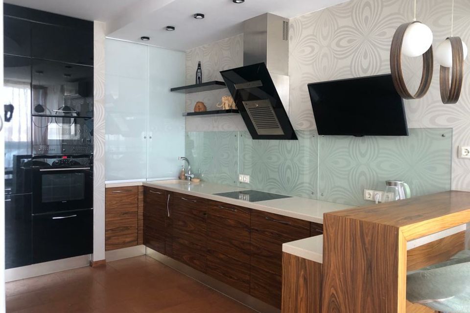 Сдаётся 3-комнатная квартира, 100 м²