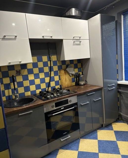 Сдаётся 2-комнатная квартира, 65 м²