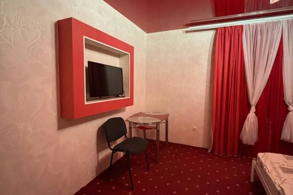 Сдаётся 2-этажный дом, 150 м²