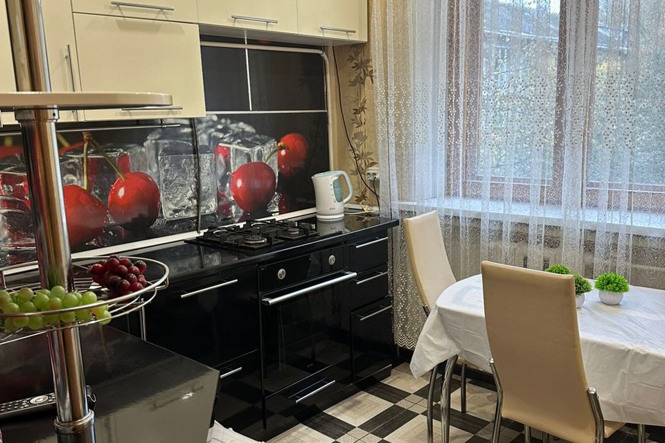 Сдаётся 2-комнатная квартира, 54.5 м²