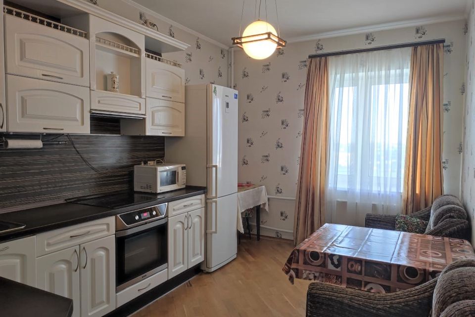 Сдаётся 1-комнатная квартира, 42 м²