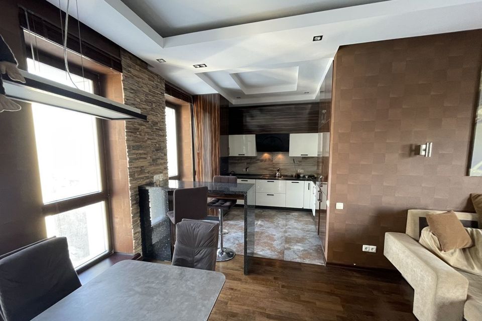 Сдаётся 2-комнатная квартира, 80 м²