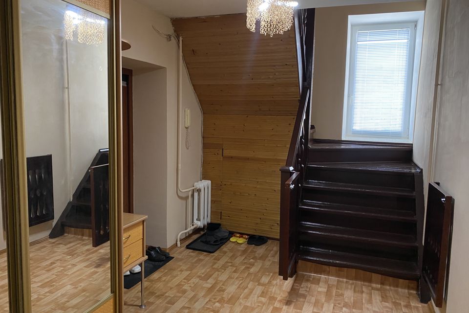 Сдаётся 3-комнатная квартира, 120 м²